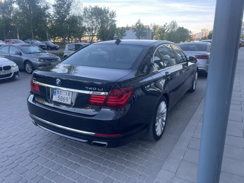 BMW 740Li